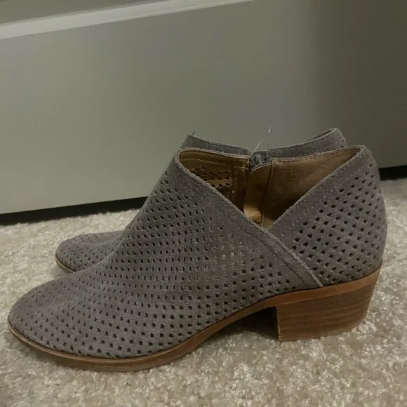 LUCKY BRAND Baylah Ankle Bootie - Picture 3 of 6